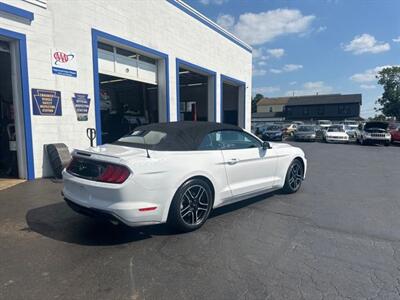 2018 Ford Mustang EcoBoost   - Photo 19 - West Chester, PA 19382