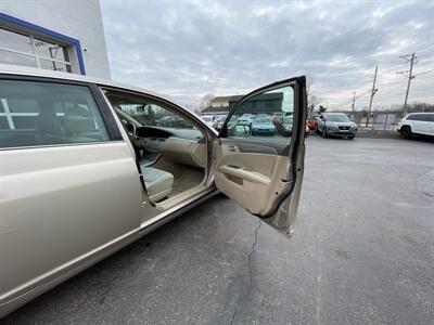 2006 Toyota Avalon XL   - Photo 21 - West Chester, PA 19382