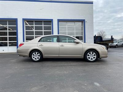 2006 Toyota Avalon XL   - Photo 6 - West Chester, PA 19382