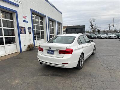 2017 BMW 330i xDrive   - Photo 9 - West Chester, PA 19382