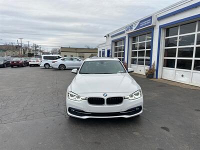 2017 BMW 330i xDrive   - Photo 3 - West Chester, PA 19382