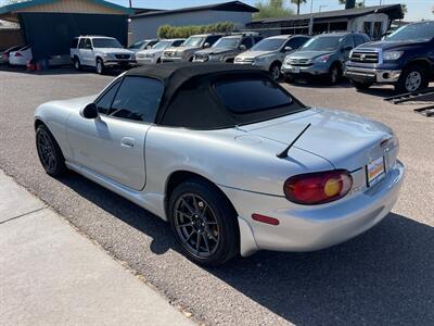 2000 Mazda MX-5 Miata   - Photo 9 - Phoenix, AZ 85014