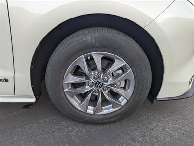 2021 Toyota Sienna XLE 8-Passenger   - Photo 23 - Fremont, CA 94538