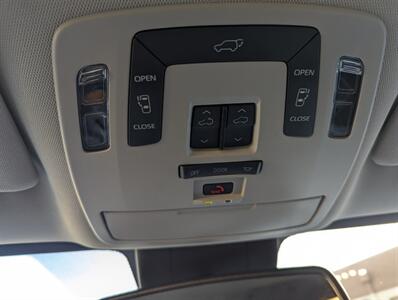 2021 Toyota Sienna XLE 8-Passenger   - Photo 15 - Fremont, CA 94538