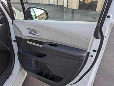 2021 Toyota Sienna XLE 8-Passenger   - Photo 24 - Fremont, CA 94538