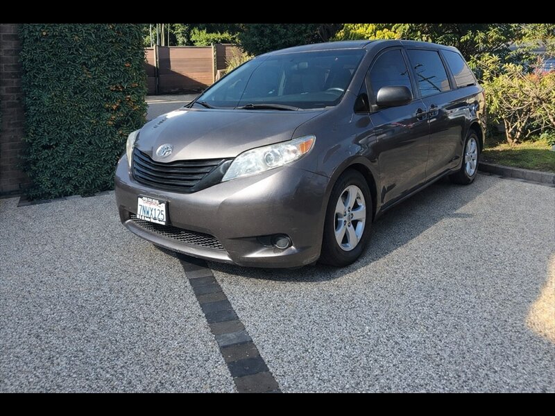 2015 Toyota Sienna L 7-Passenger  