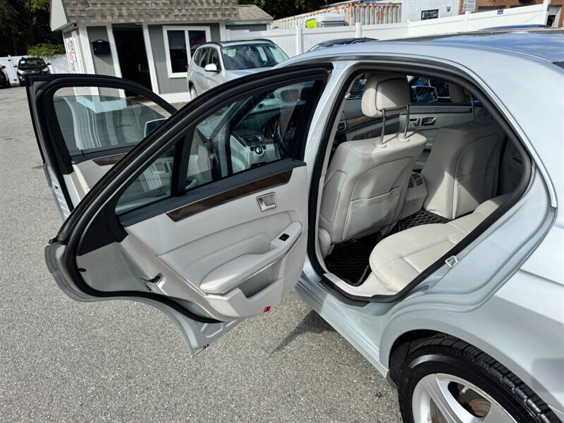 2016 Mercedes-Benz E 350 4MATIC - Photo 34 - Rockaway, NJ 07866