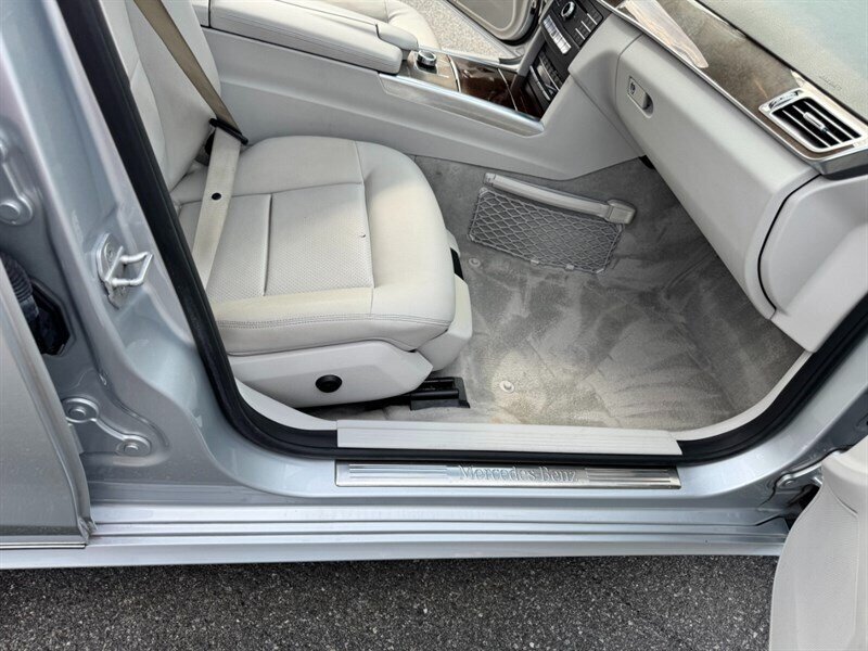 2016 Mercedes-Benz E 350 4MATIC - Photo 49 - Rockaway, NJ 07866