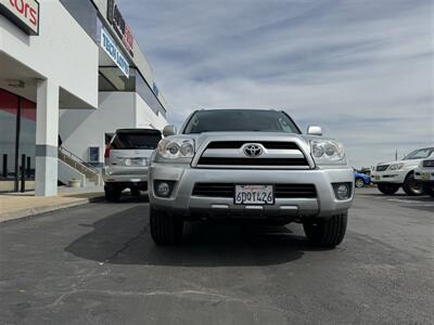 2008 Toyota 4Runner Limited  4WD LOW MILES ONE OWNER - Photo 3 - San Diego, CA 92121-2523
