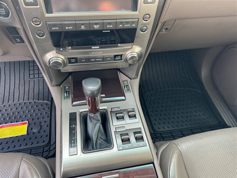 2014 Lexus GX 460 Luxury photo