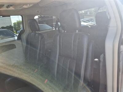2014 Chrysler Town & Country Touring-L - Photo 23 - Cincinnati, OH 45231