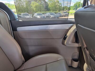 2011 Volkswagen Routan SE - Photo 33 - Cincinnati, OH 45231