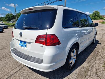 2011 Volkswagen Routan SE - Photo 5 - Cincinnati, OH 45231