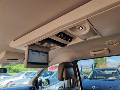 2011 Volkswagen Routan SE - Photo 17 - Cincinnati, OH 45231