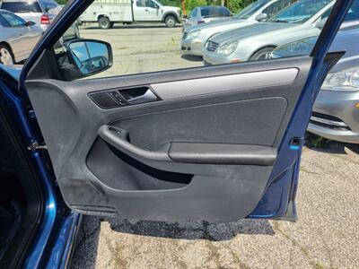 2017 Volkswagen Jetta 1.4T S - Photo 29 - Cincinnati, OH 45231