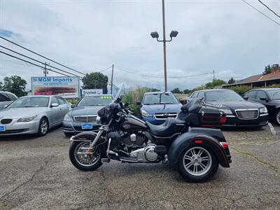 2011 HARLEY DAVIDSON Tri glide ultra classic   - Photo 2 - Cincinnati, OH 45231