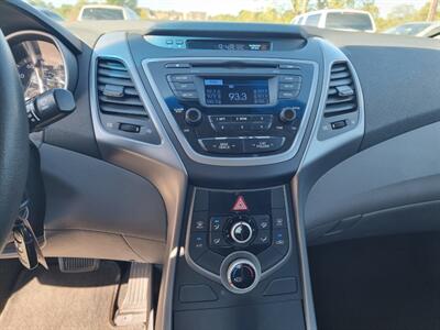 2015 Hyundai ELANTRA SE   - Photo 14 - Cincinnati, OH 45231