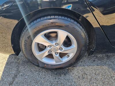 2015 Hyundai ELANTRA SE   - Photo 37 - Cincinnati, OH 45231