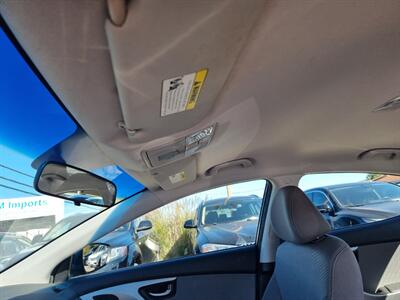 2015 Hyundai ELANTRA SE   - Photo 17 - Cincinnati, OH 45231