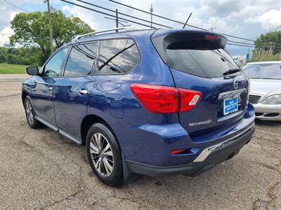 2017 Nissan Pathfinder S   - Photo 7 - Cincinnati, OH 45231