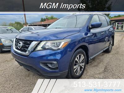 2017 Nissan Pathfinder S   - Photo 1 - Cincinnati, OH 45231