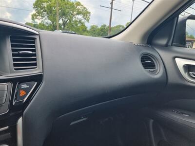 2017 Nissan Pathfinder S   - Photo 17 - Cincinnati, OH 45231