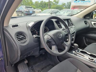 2017 Nissan Pathfinder S   - Photo 9 - Cincinnati, OH 45231