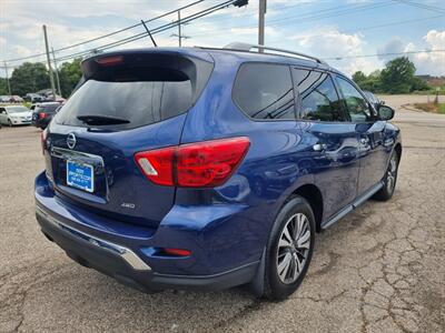 2017 Nissan Pathfinder S   - Photo 5 - Cincinnati, OH 45231