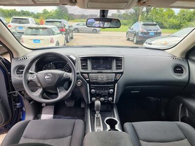 2017 Nissan Pathfinder S   - Photo 10 - Cincinnati, OH 45231
