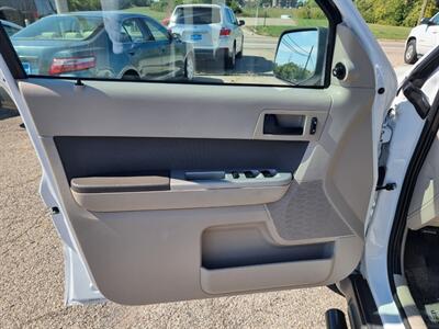 2009 Ford Escape Hybrid   - Photo 32 - Cincinnati, OH 45231