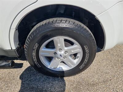 2009 Ford Escape Hybrid   - Photo 34 - Cincinnati, OH 45231