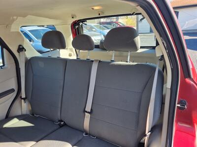 2012 Ford Escape XLS   - Photo 23 - Cincinnati, OH 45231