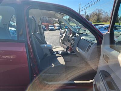 2012 Ford Escape XLS   - Photo 26 - Cincinnati, OH 45231