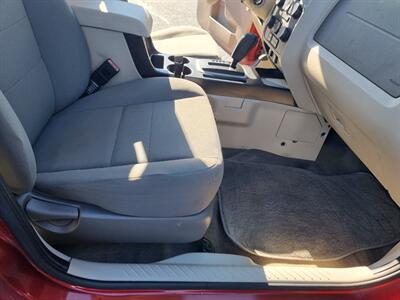2012 Ford Escape XLS   - Photo 29 - Cincinnati, OH 45231