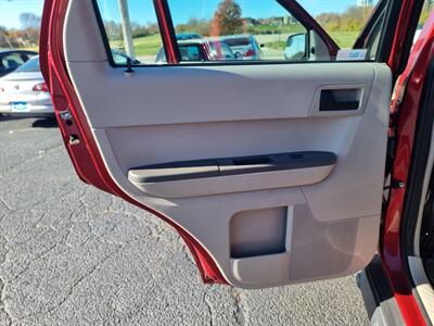 2012 Ford Escape XLS   - Photo 32 - Cincinnati, OH 45231