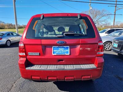 2012 Ford Escape XLS   - Photo 6 - Cincinnati, OH 45231
