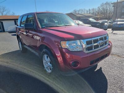 2012 Ford Escape XLS   - Photo 4 - Cincinnati, OH 45231