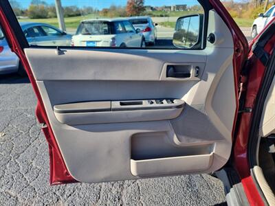 2012 Ford Escape XLS   - Photo 33 - Cincinnati, OH 45231