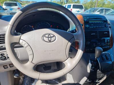 2009 Toyota Sienna XLE   - Photo 12 - Cincinnati, OH 45231
