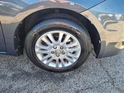 2009 Toyota Sienna XLE   - Photo 37 - Cincinnati, OH 45231