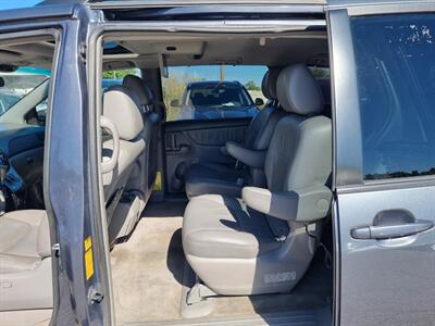 2009 Toyota Sienna XLE   - Photo 21 - Cincinnati, OH 45231