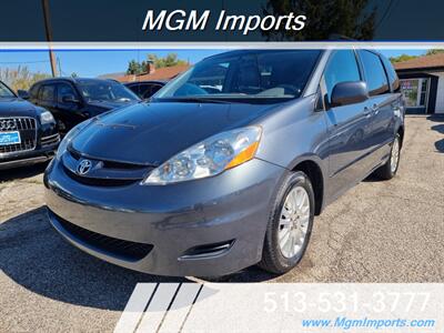 2009 Toyota Sienna XLE   - Photo 1 - Cincinnati, OH 45231