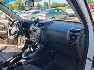 2015 Kia Soul +   - Photo 24 - Cincinnati, OH 45231