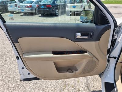 2012 Ford Fusion SEL   - Photo 33 - Cincinnati, OH 45231