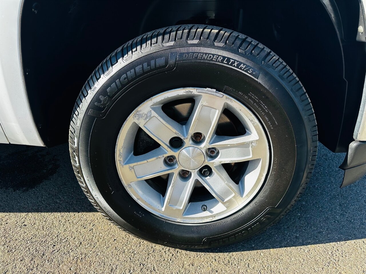 2009 GMC Sierra 1500 SLE - Photo 14 - Reno, NV 89502