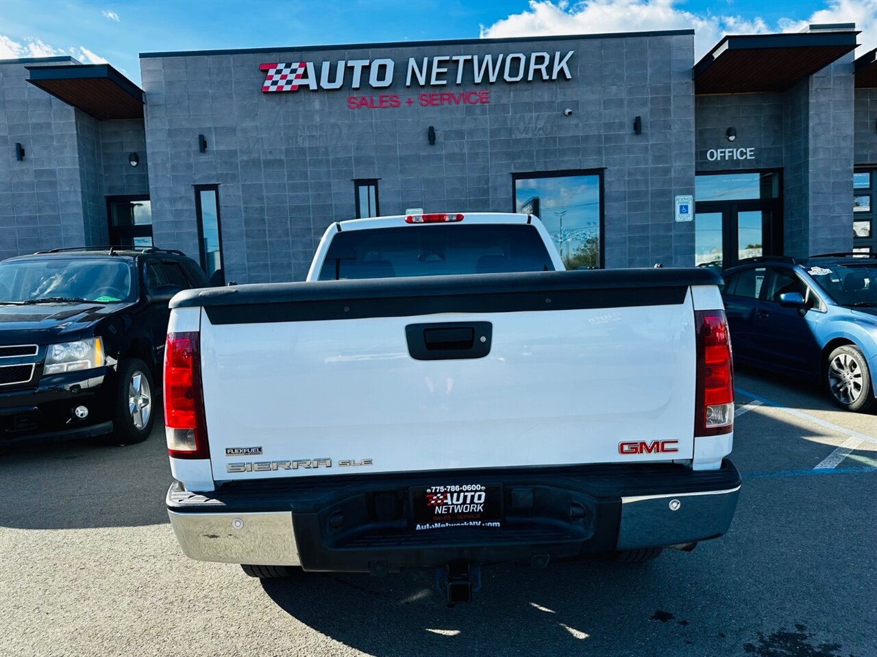 2009 GMC Sierra 1500 SLE - Photo 8 - Reno, NV 89502