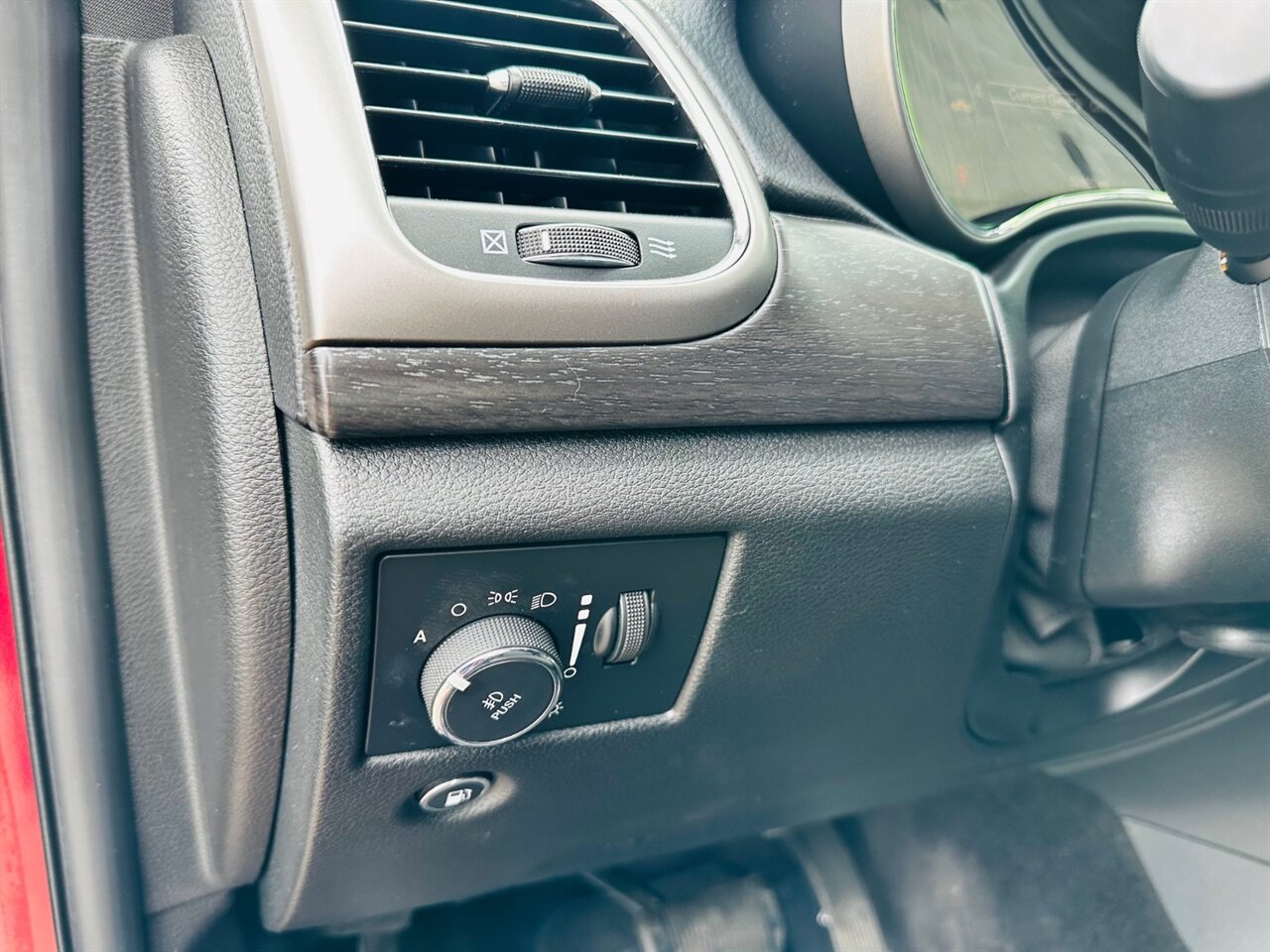 2018 Jeep Grand Cherokee Laredo - Photo 24 - Reno, NV 89502