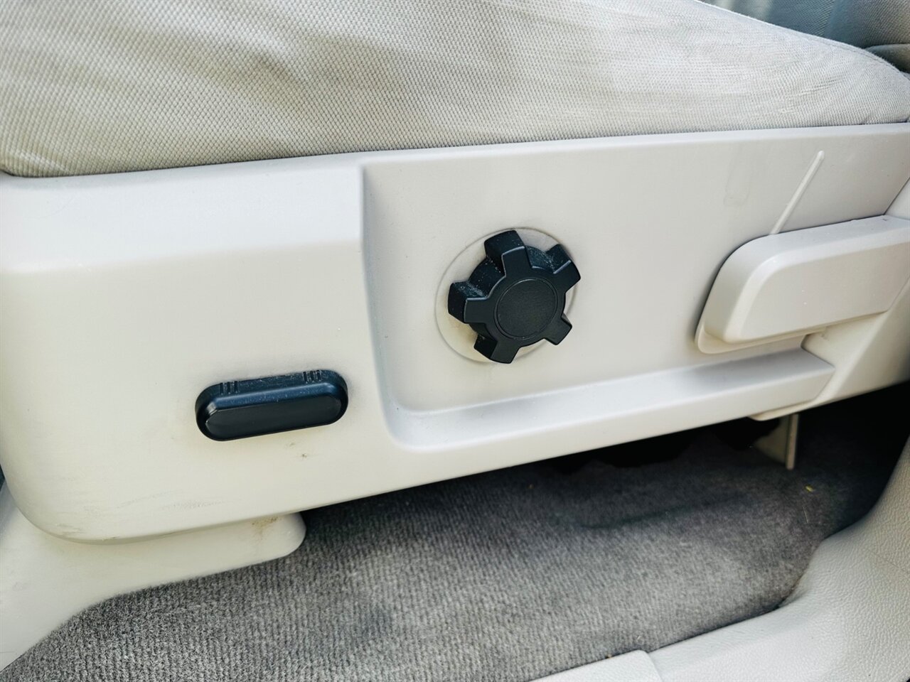 2011 Ford Expedition XLT - Photo 28 - Reno, NV 89502