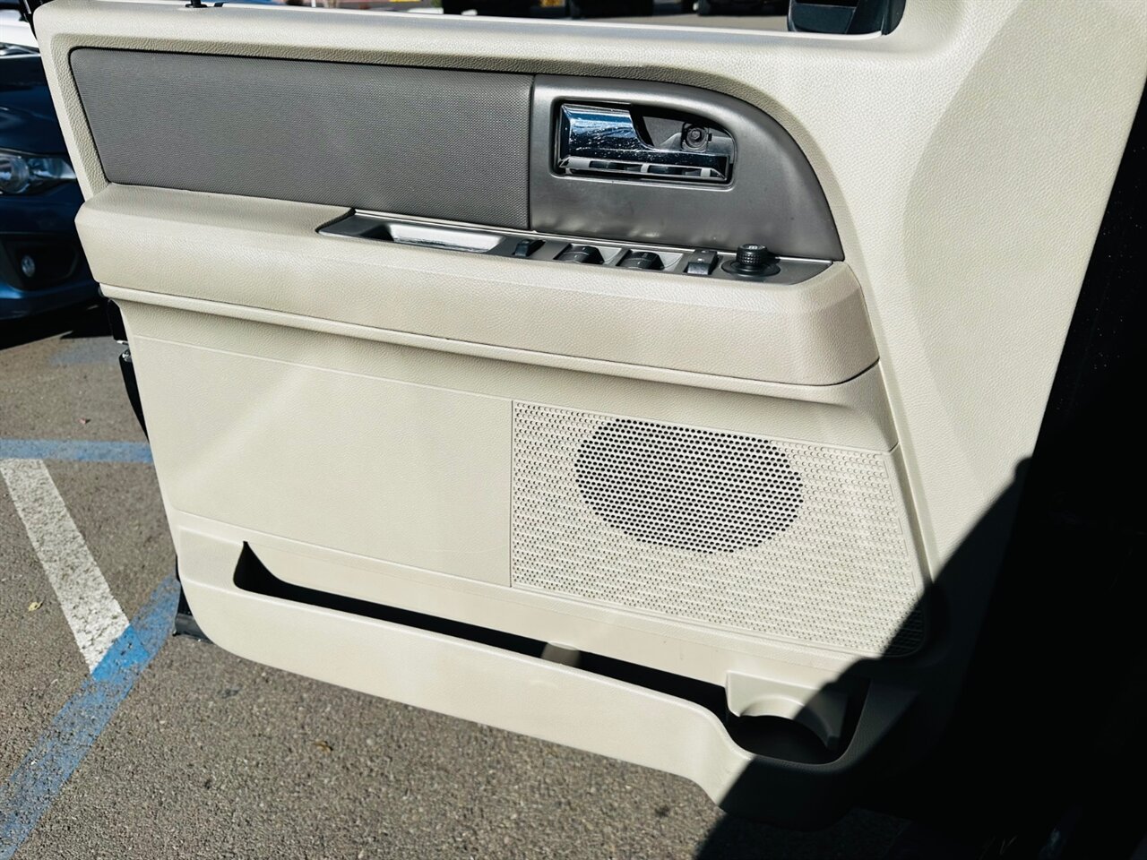 2011 Ford Expedition XLT - Photo 26 - Reno, NV 89502