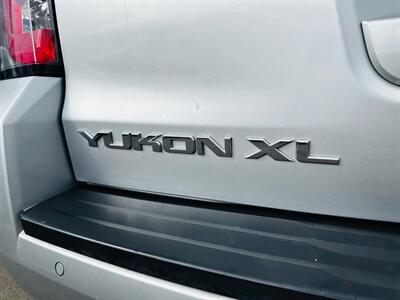2015 GMC Yukon XL SLT   - Photo 12 - Reno, NV 89502